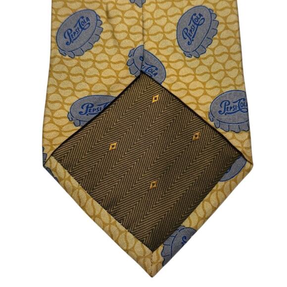 Buffalo Bay Pepsi Cola Bottle Caps Vintage Novelty Necktie 100% Silk - Picture 5 of 8